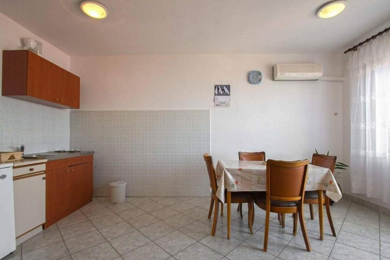 Apartment Pemper Novi Vinodolski Værelse billede